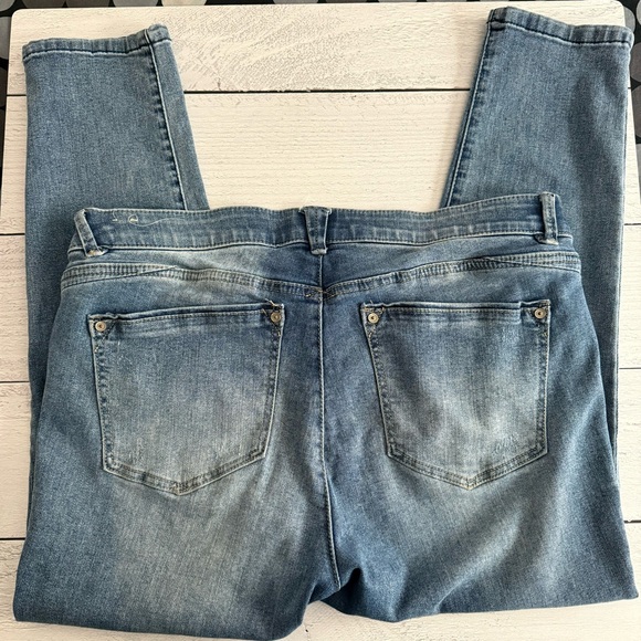 Wit & Wisdom Jeans -12P - Picture 3 of 4